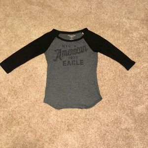 American Eagle Quarter sleeve shirt